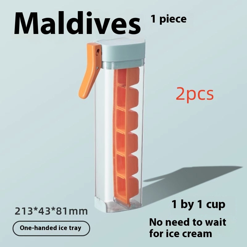 Ice Cube Mold with Storage Box – Stay cool, stay smart.
