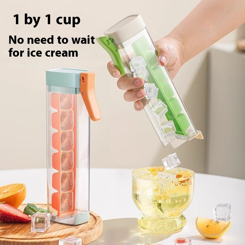 Ice Cube Mold with Storage Box – Stay cool, stay smart.