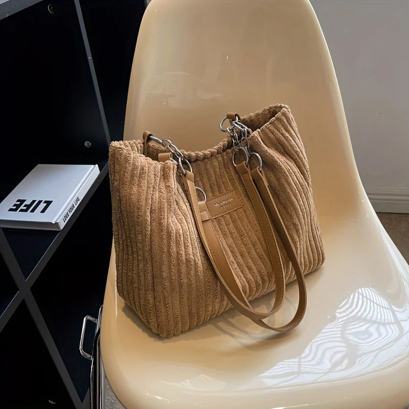 Enchanté Shoulder Bag