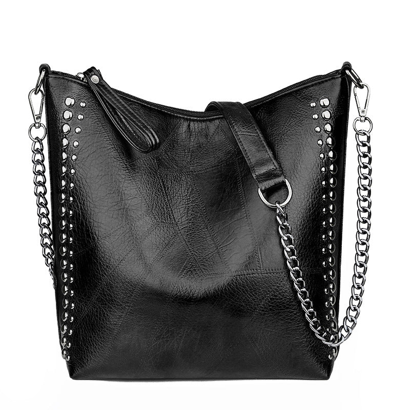New Female Retro Large-capacity PU Soft Leather Rivet