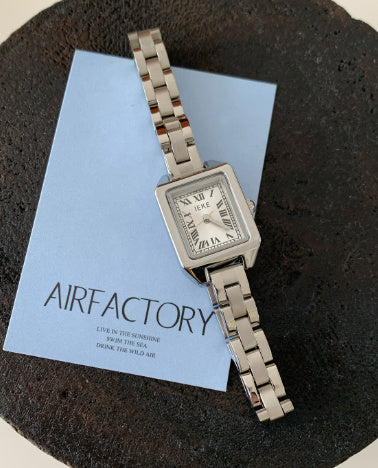 IEKE Light Luxury High-grade Retro Roman Quartz Watch