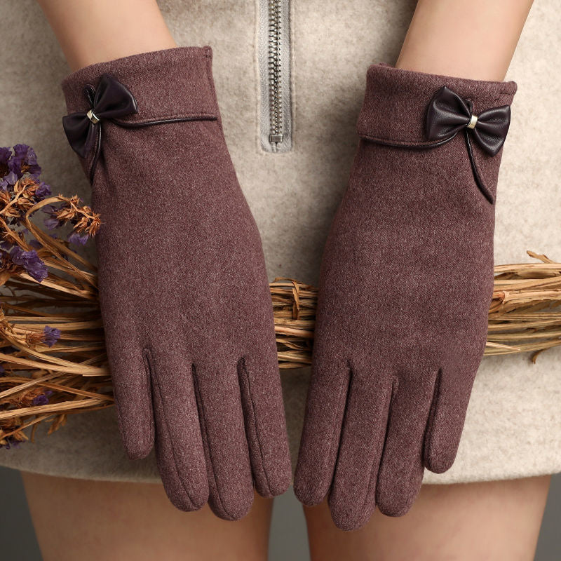 "CozyTouch Bow Gloves"