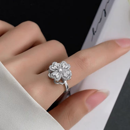 European And American Rotating Clover Ring Female Ins Style