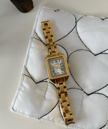 IEKE Light Luxury High-grade Retro Roman Quartz Watch