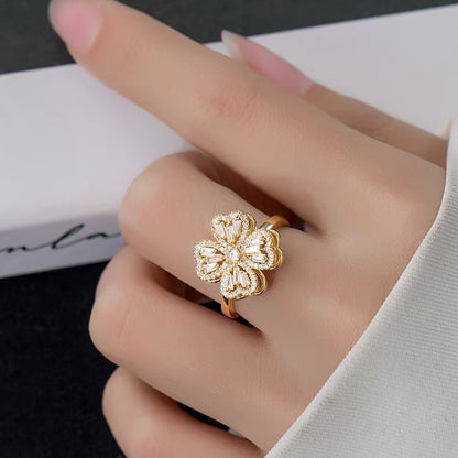 European And American Rotating Clover Ring Female Ins Style