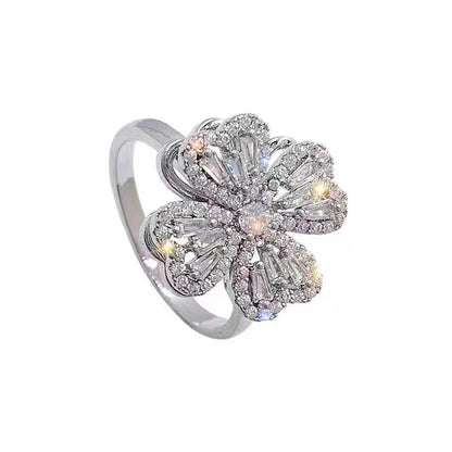 European And American Rotating Clover Ring Female Ins Style