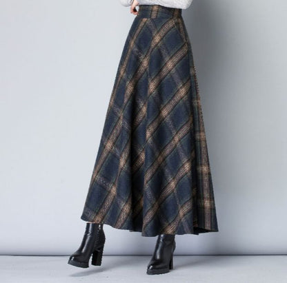 Women's Woolen Long Skirt Is Versatile