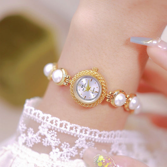 "Pearl Brilliance Light Luxury Women's Watch"