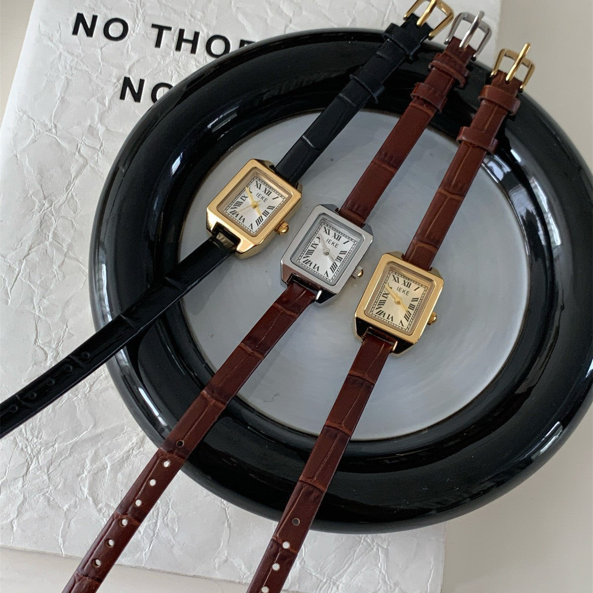 IEKE Light Luxury High-grade Retro Roman Quartz Watch