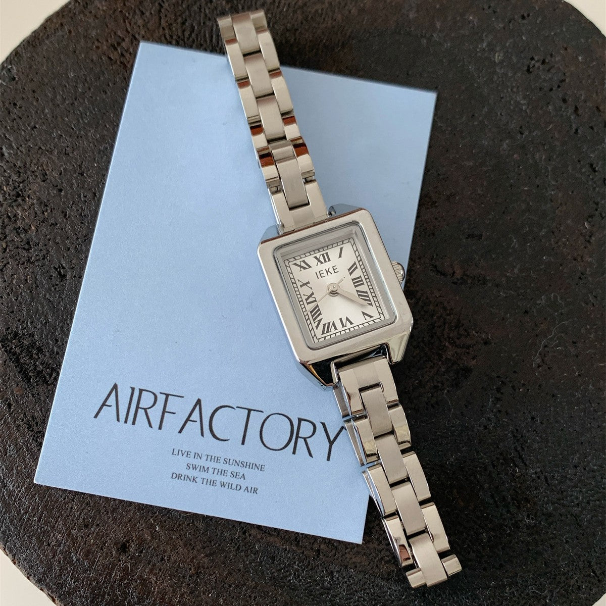 IEKE Light Luxury High-grade Retro Roman Quartz Watch